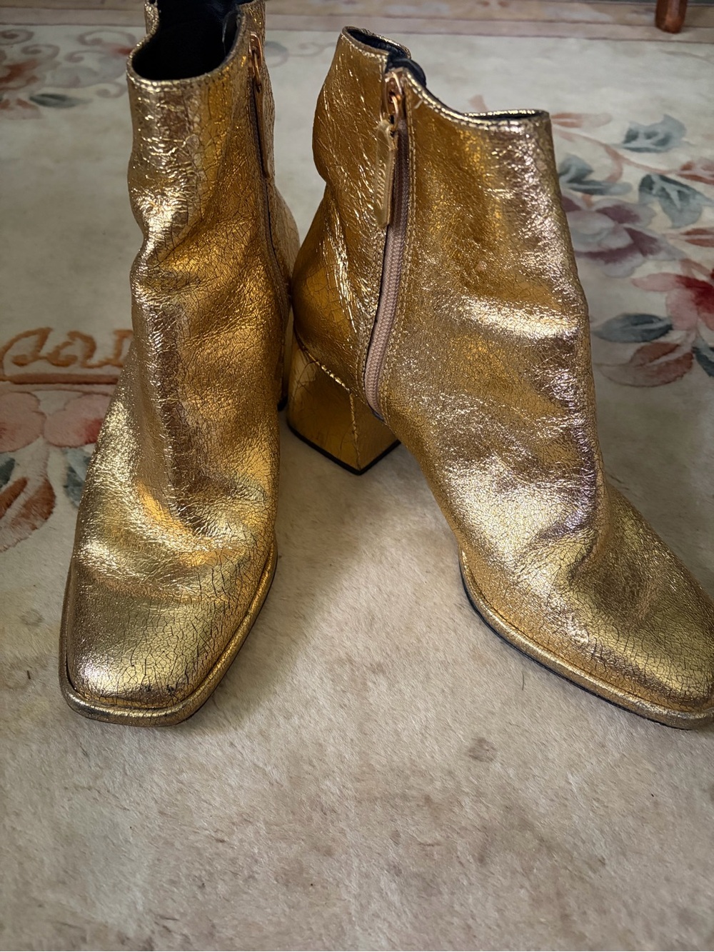Schutz Good Fortune Metallic Gold Ankle Boots Size 9.5B Sold Out - Picture 2 of 6